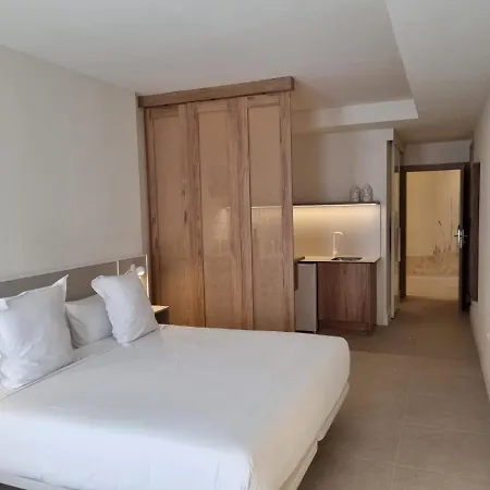 Reina Victoria Velazquez Apartment Alicante