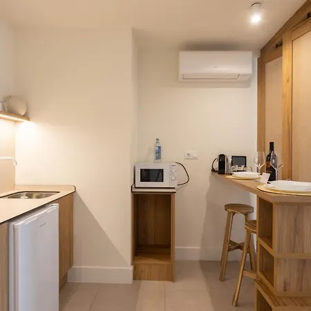 Reina Victoria Velazquez Apartment