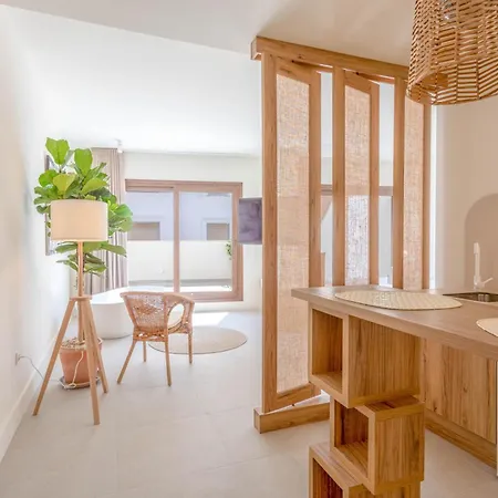 Reina Victoria Velazquez Apartment