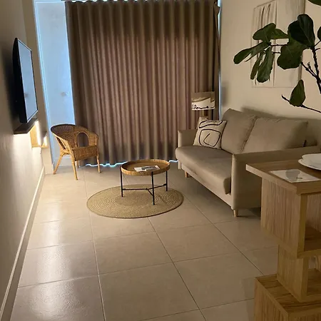 Apartment Reina Victoria Velazquez