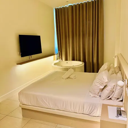 Apartment Reina Victoria Velazquez *